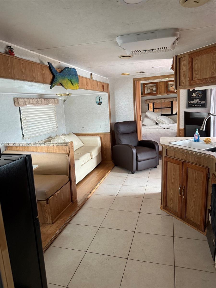 CALUSA CAMPGROUND - Land