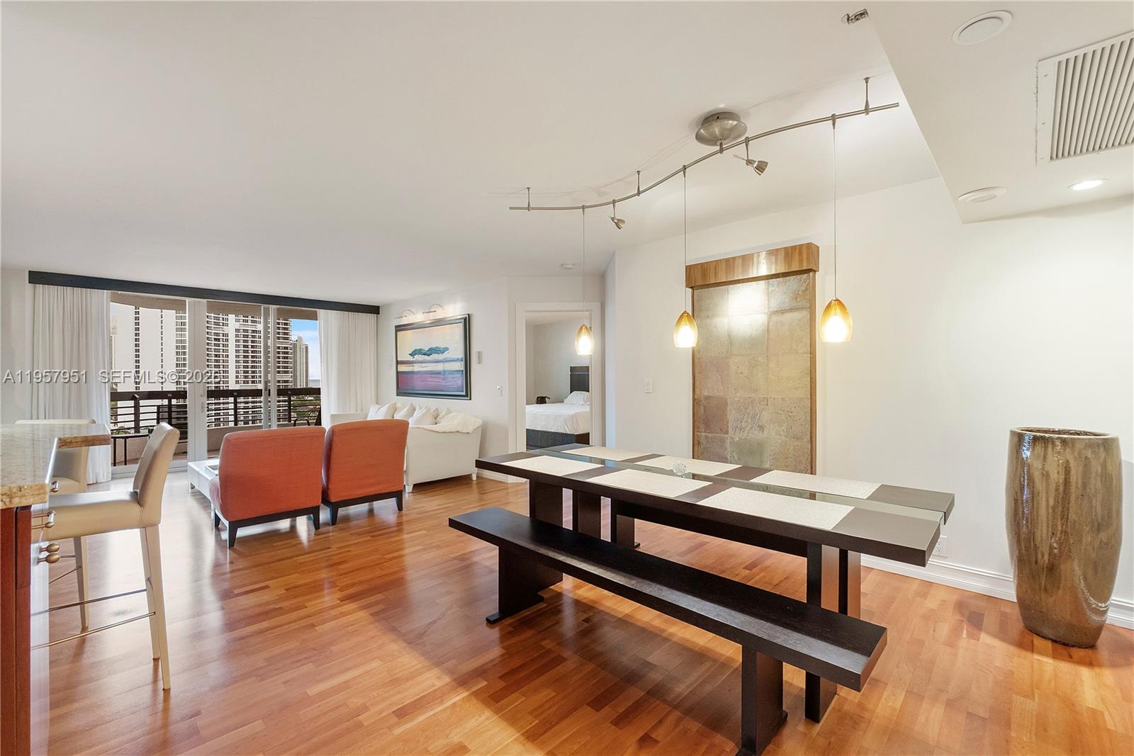 MYSTIC POINTE TOWER 400 - Residential