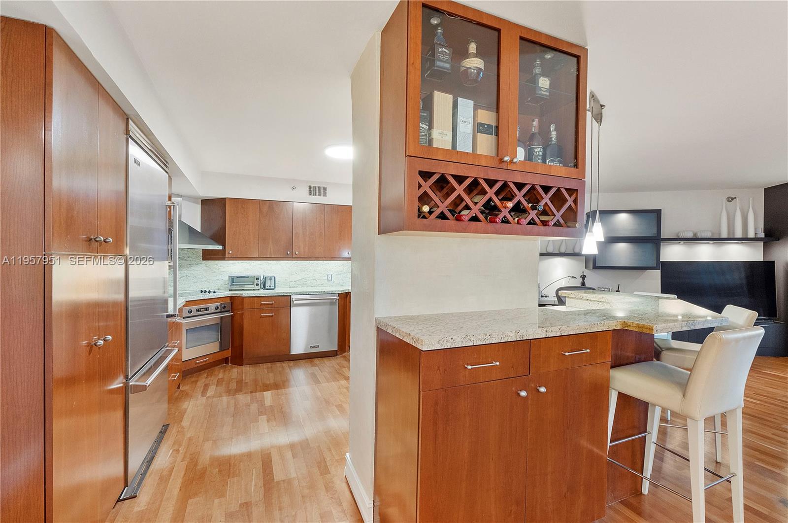 MYSTIC POINTE TOWER 400 - Residential