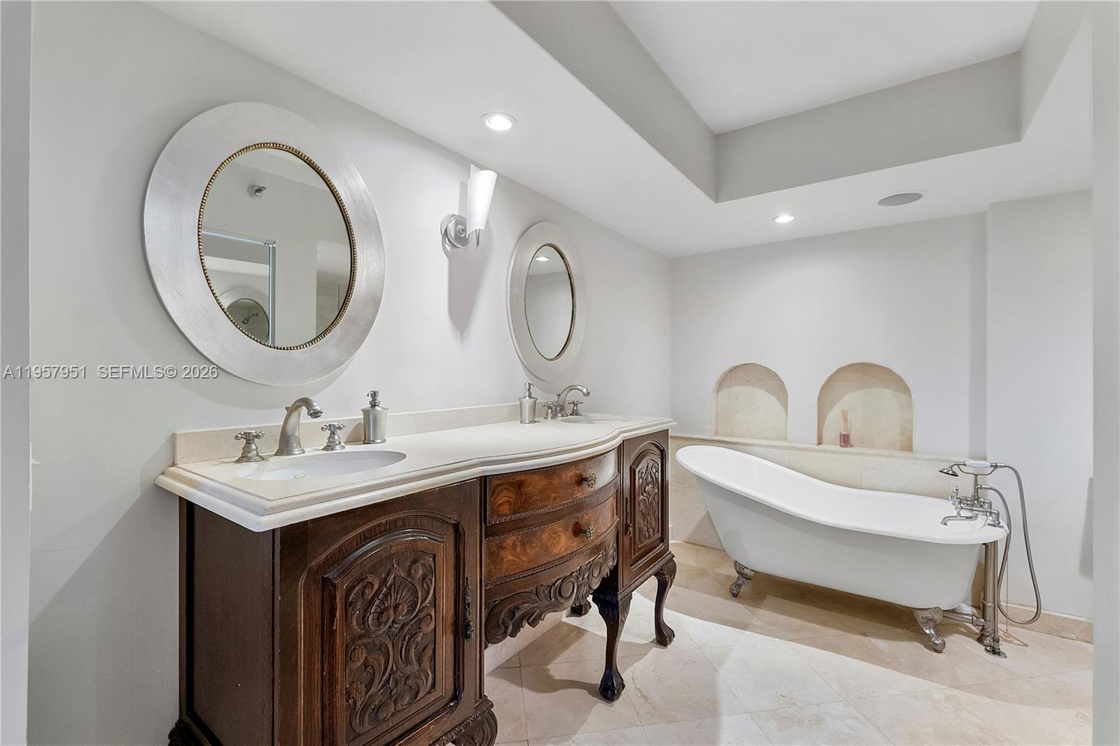 MYSTIC POINTE TOWER 400 - Residential