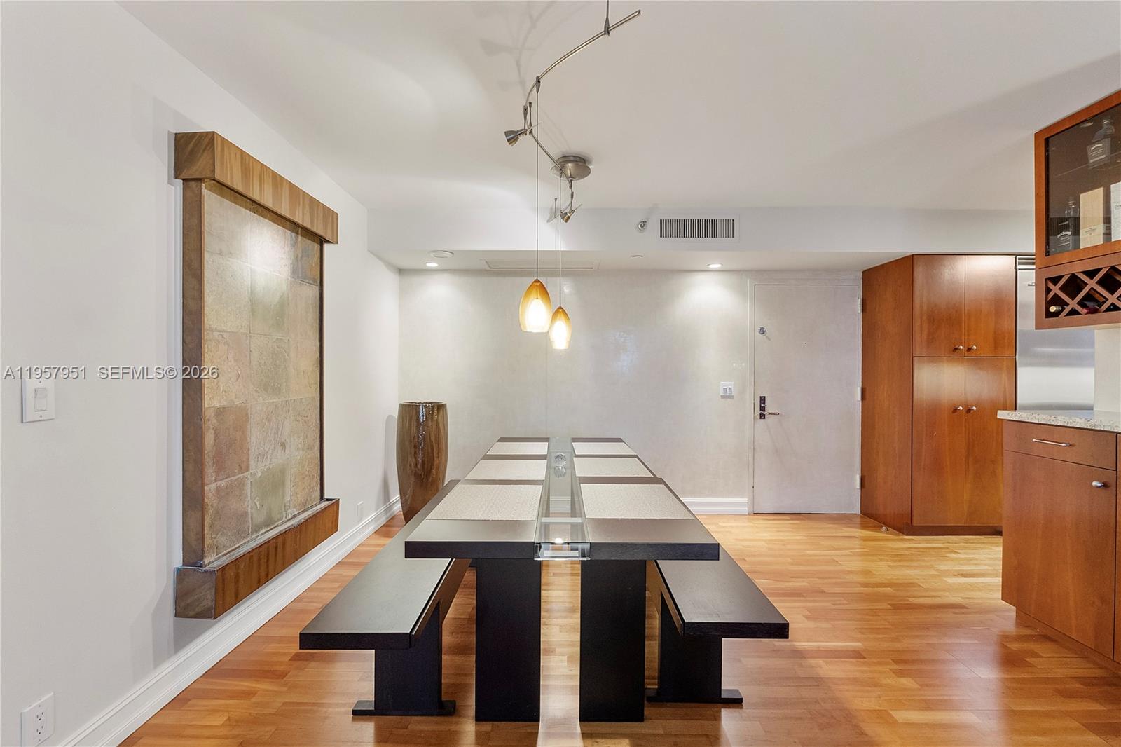 MYSTIC POINTE TOWER 400 - Residential