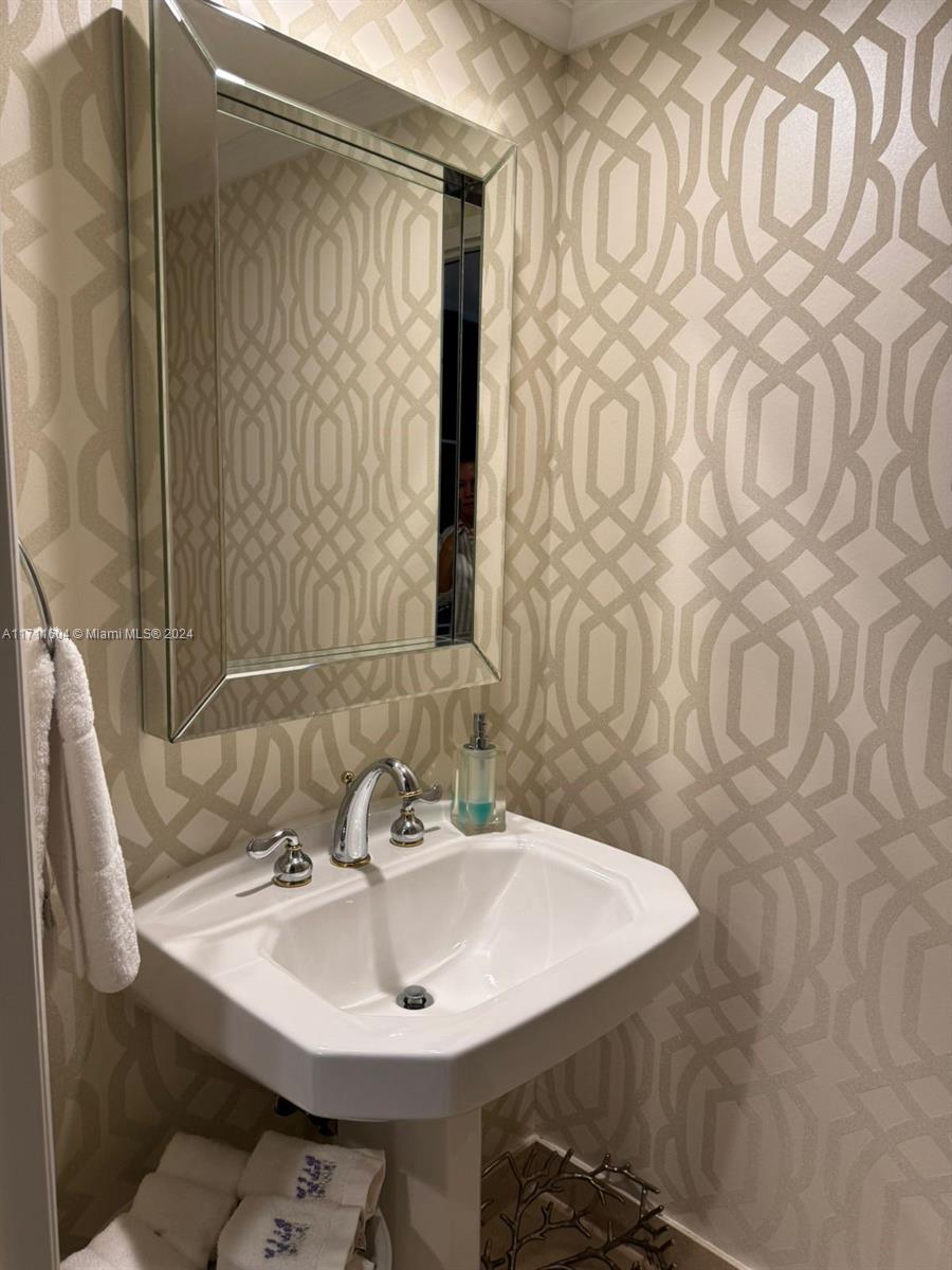 100 HIDDEN BAY CONDO - Residential Lease