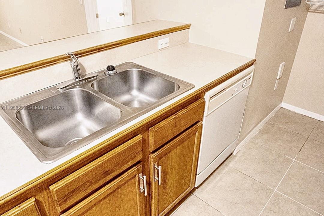 Nob Hill Landings Condo - Residential Lease