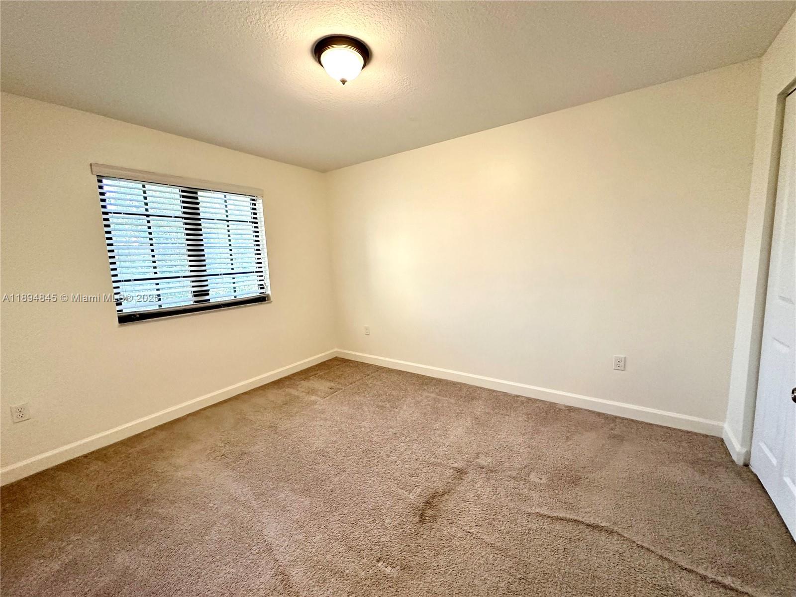 CHAMPION LAKES - Residential