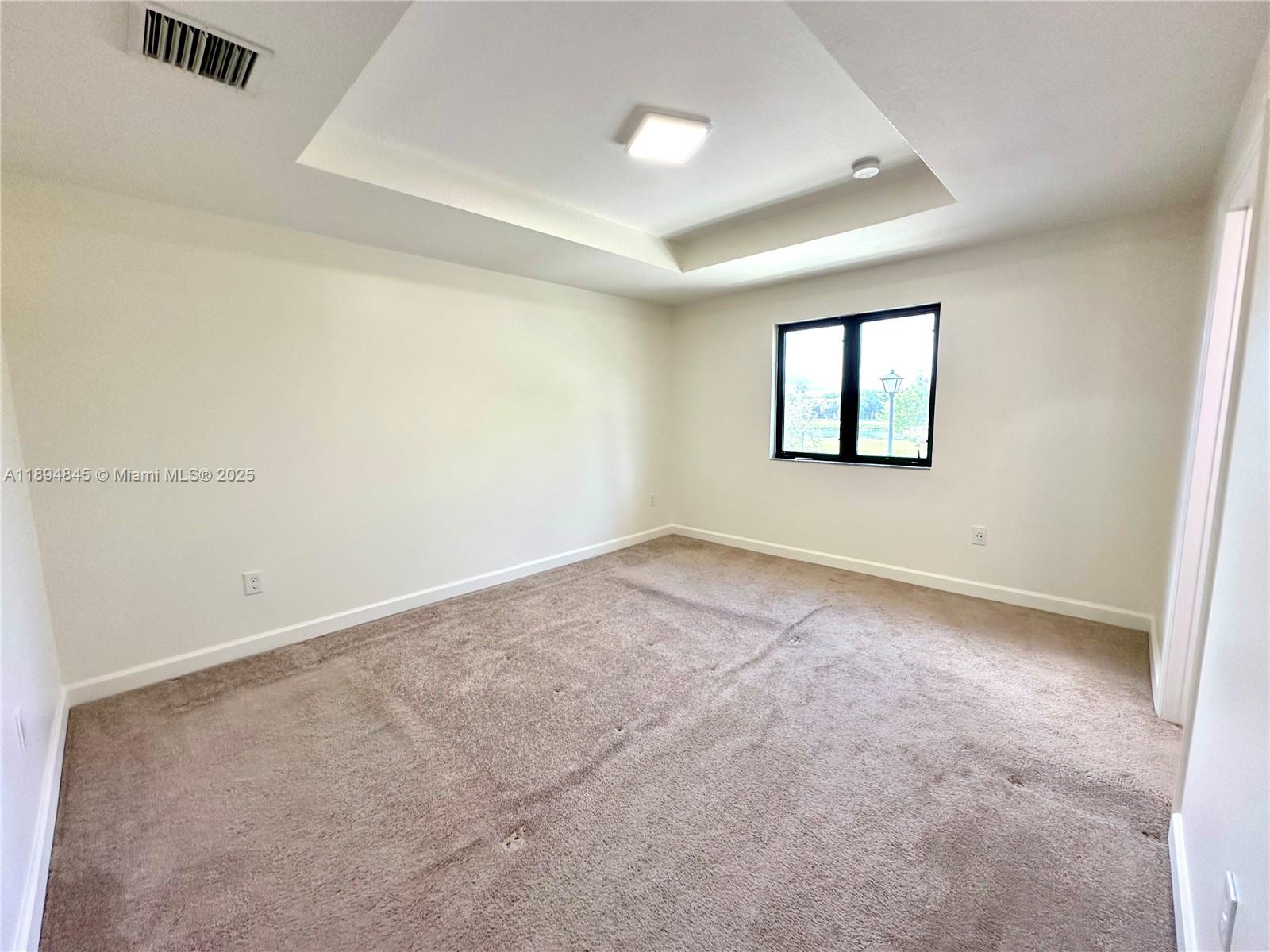 CHAMPION LAKES - Residential