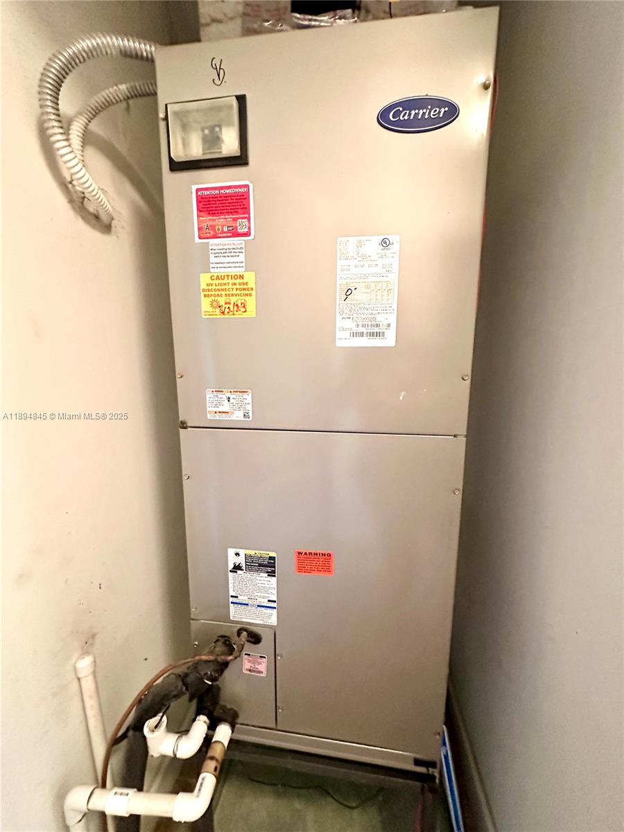 CHAMPION LAKES - Residential