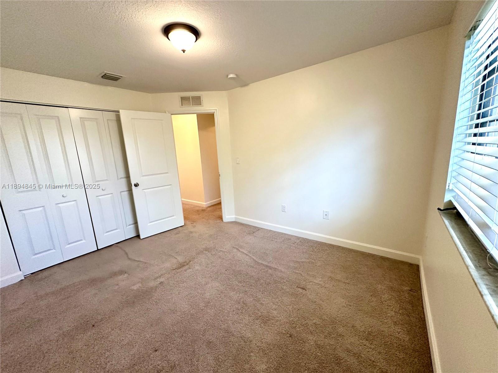 CHAMPION LAKES - Residential