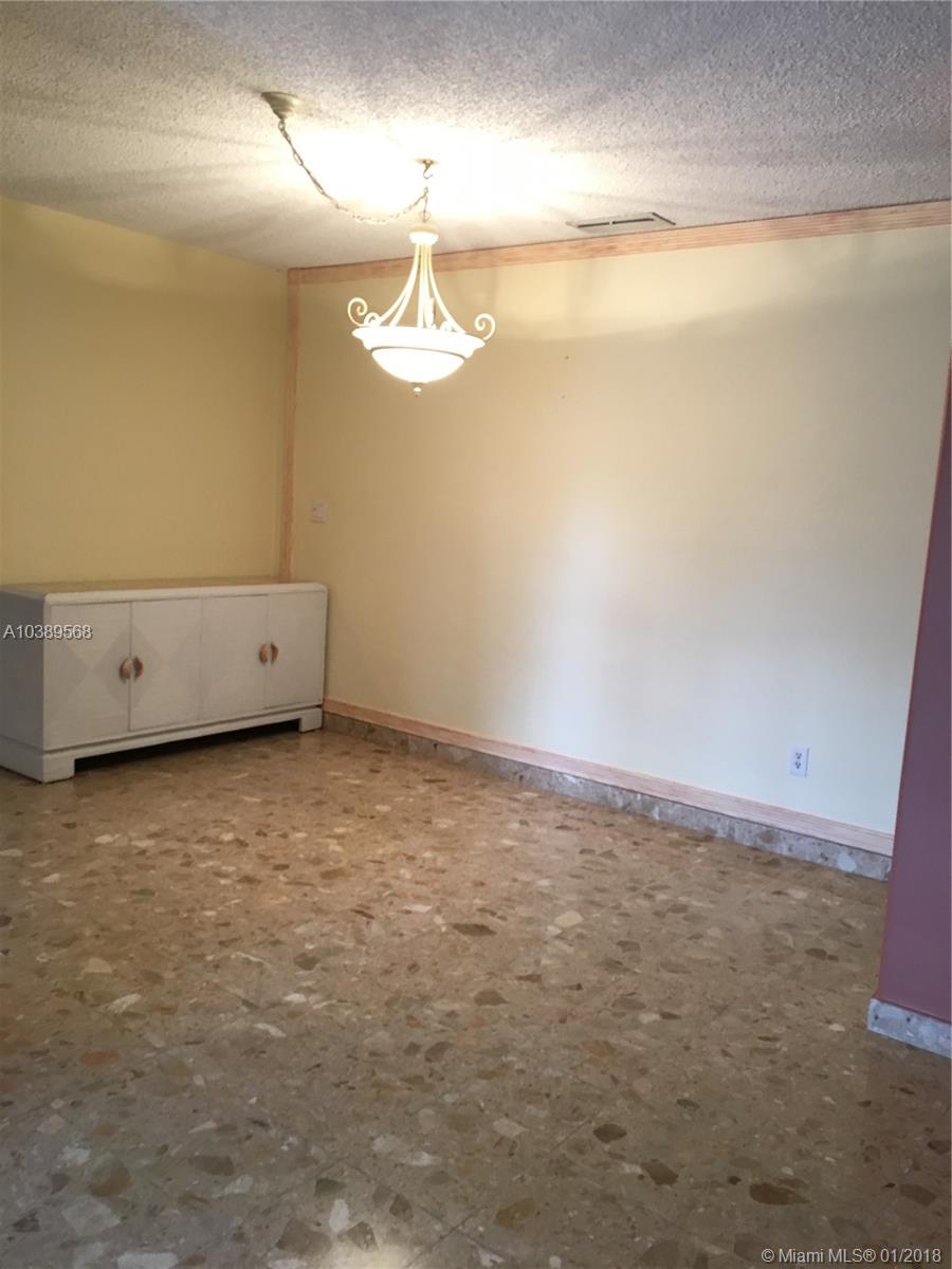 PALM SPRINGS LAKES 1ST AD - Residential Lease