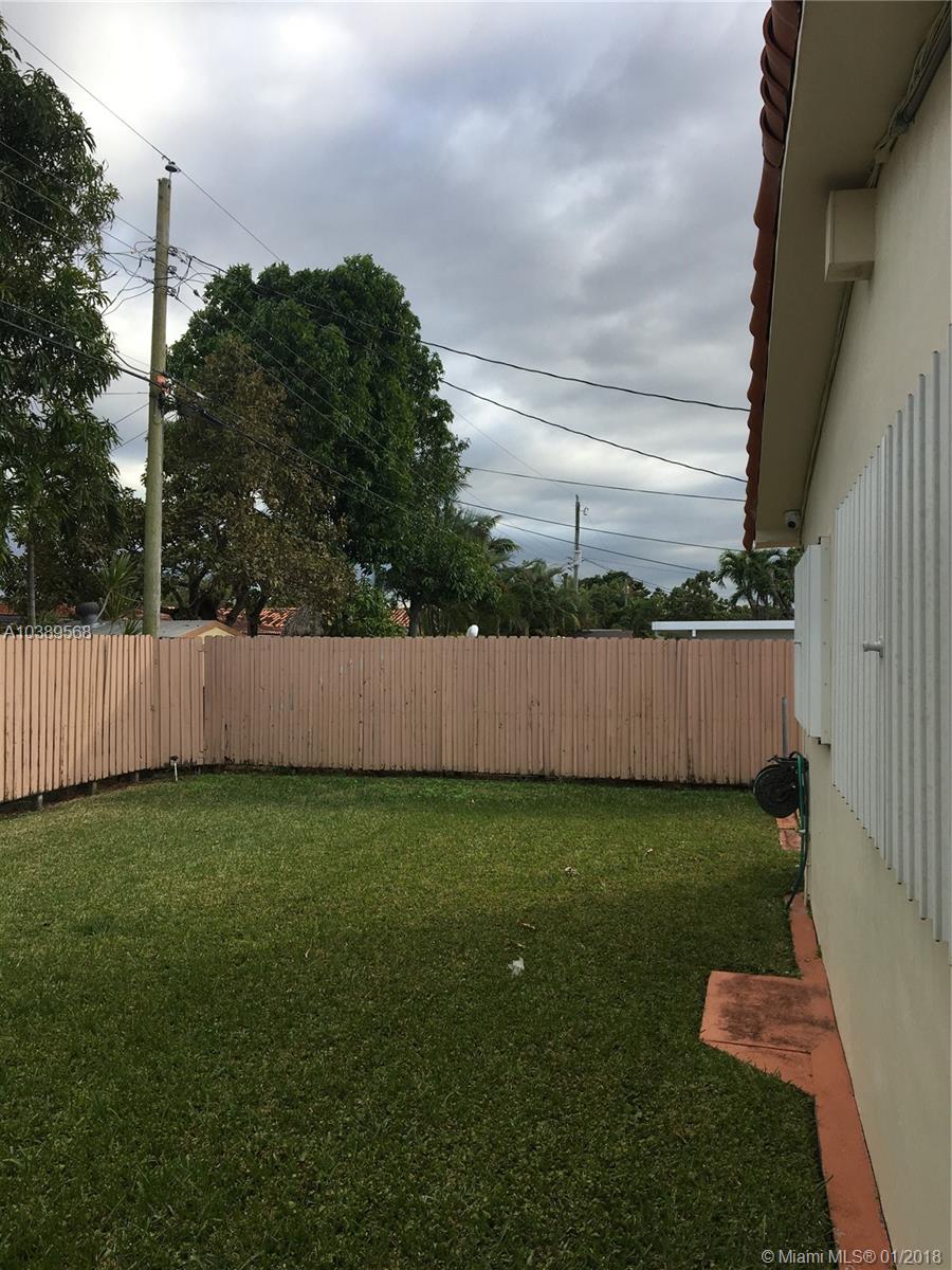 PALM SPRINGS LAKES 1ST AD - Residential Lease