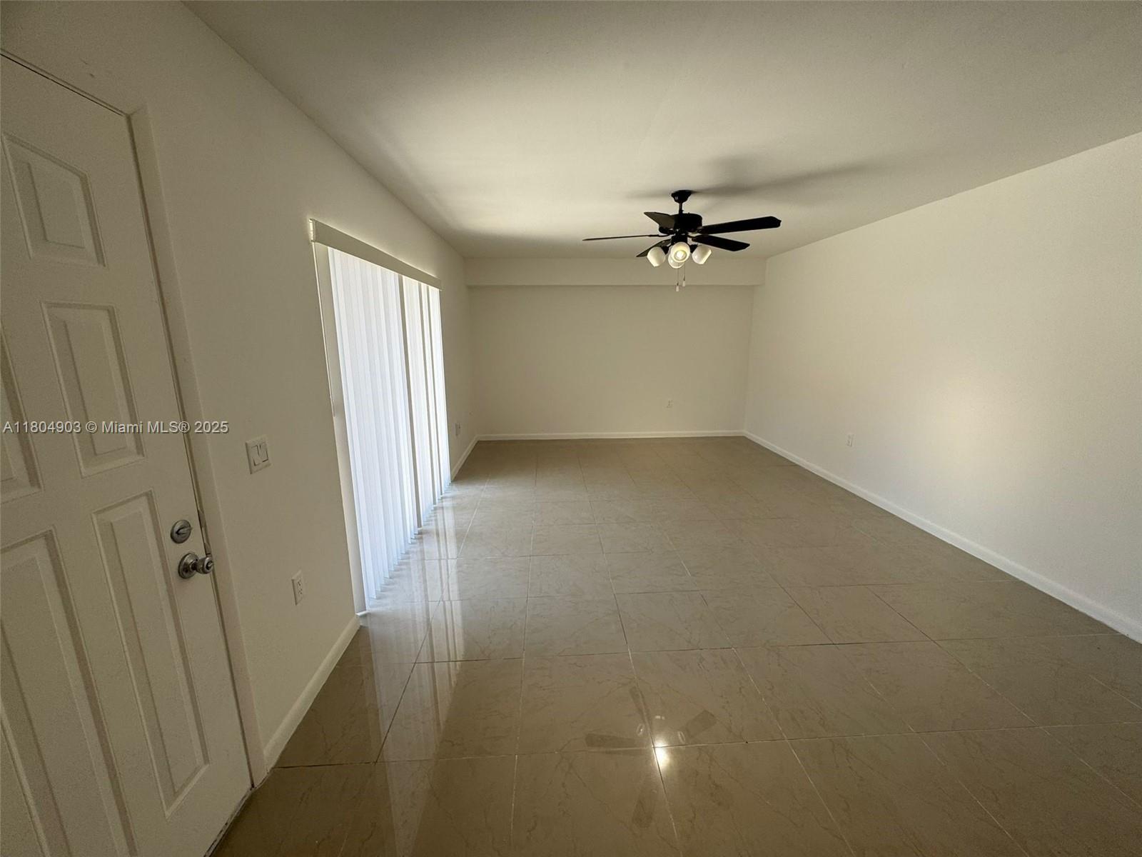 WATERSIDE LUXURY TOWNHOME - Residential Lease
