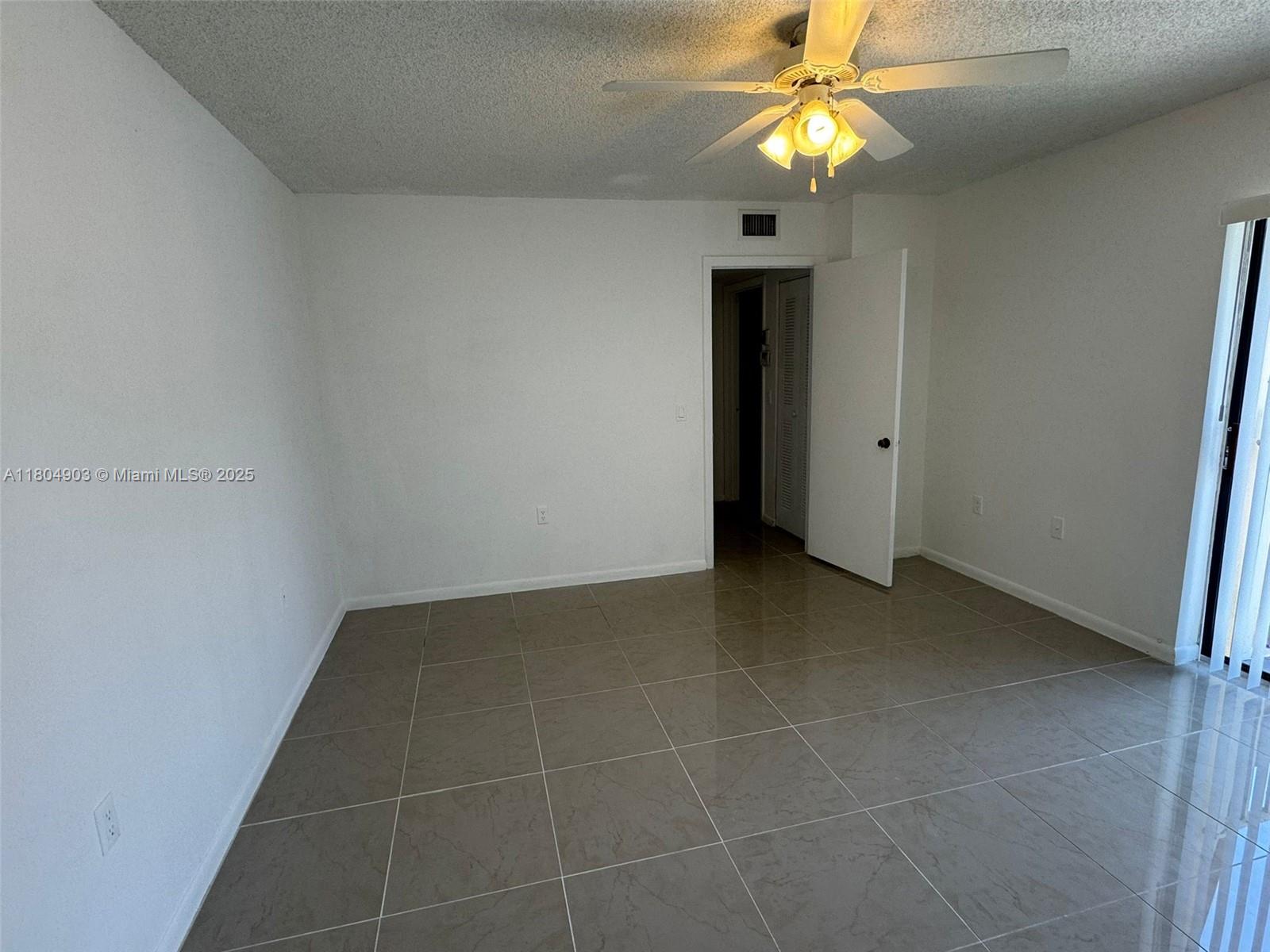 WATERSIDE LUXURY TOWNHOME - Residential Lease