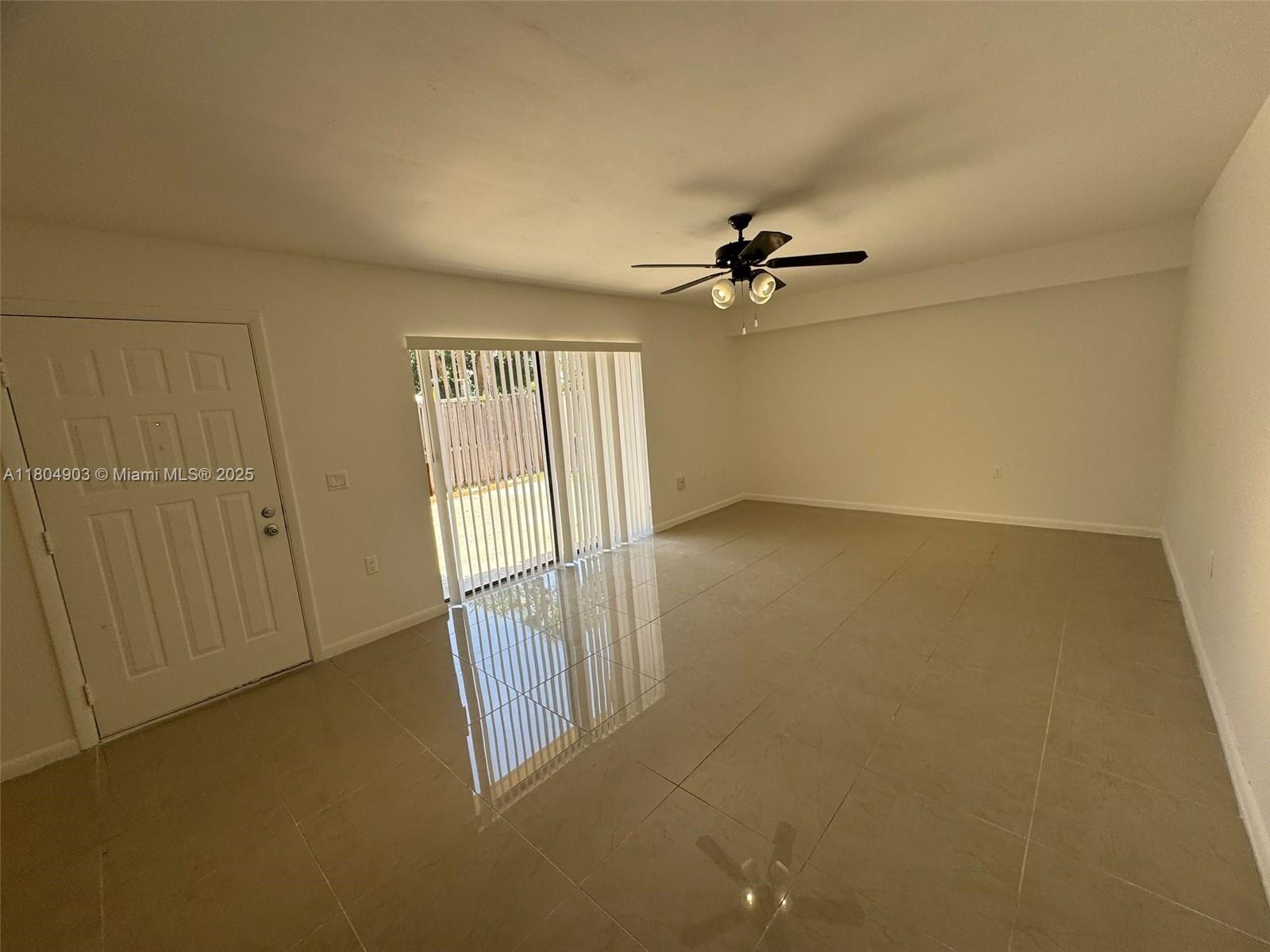 WATERSIDE LUXURY TOWNHOME - Residential Lease