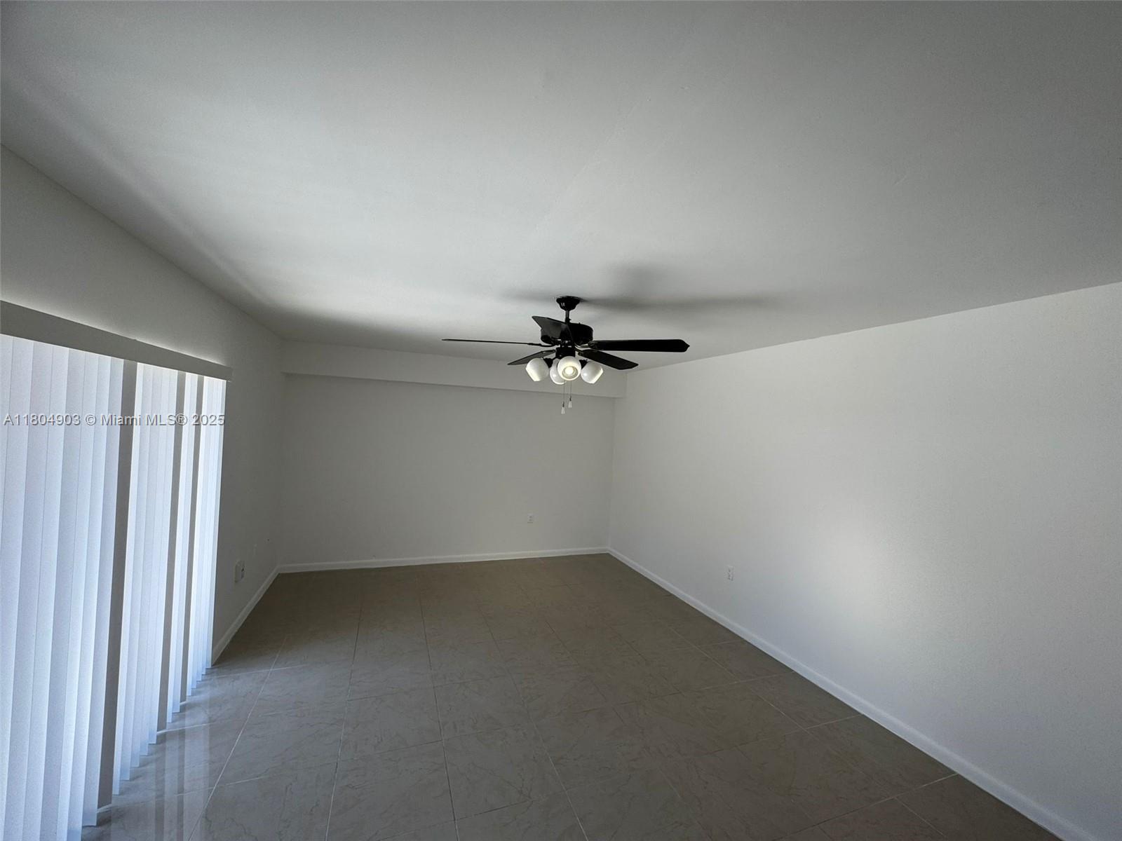 WATERSIDE LUXURY TOWNHOME - Residential Lease