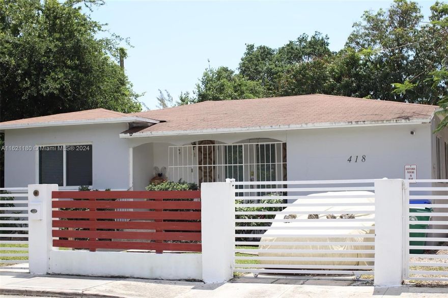This unit is minutes away from Midtown, Miami Beach, South Beach, Downtown Miami! This is a cash cow! Completely Renovated and Fully Rented! Landlord pays electric and water bill.