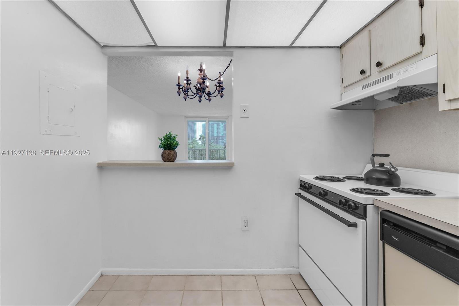 WOODSIDE APTS CONDO - Residential Lease