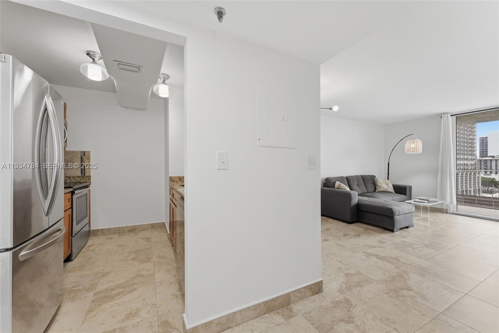 MADISON DOWNTOWN CONDO - Residential