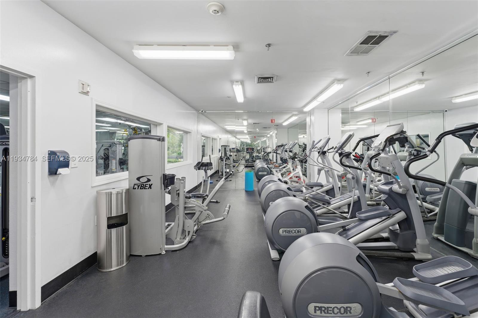 MADISON DOWNTOWN CONDO - Residential