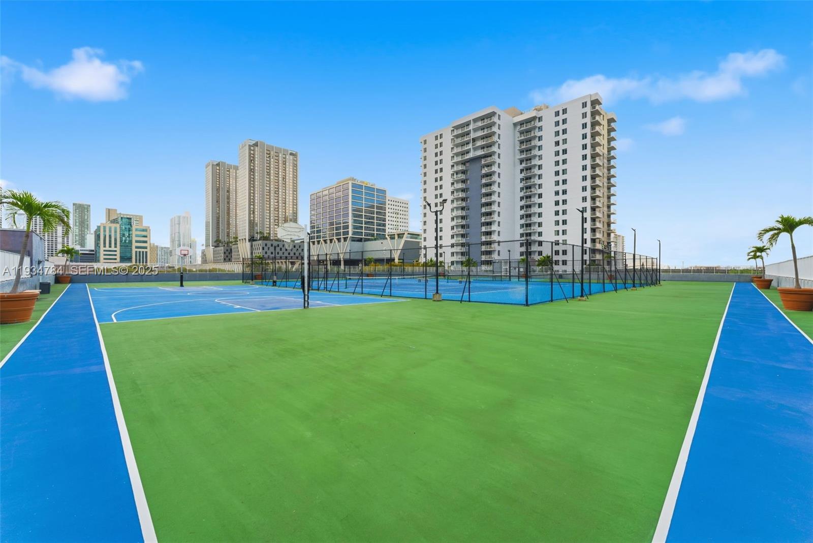 MADISON DOWNTOWN CONDO - Residential