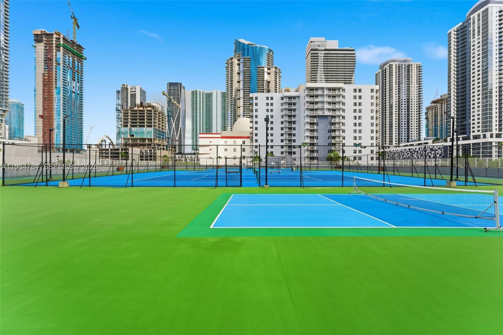 MADISON DOWNTOWN CONDO - Residential