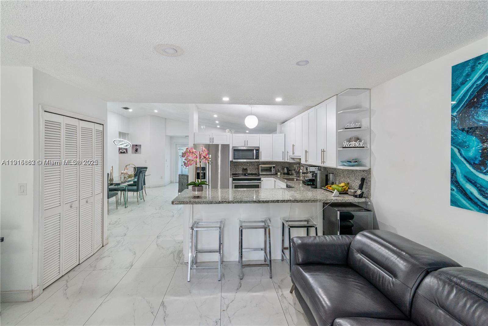 ISLAS CANARIAS HOMES - Residential