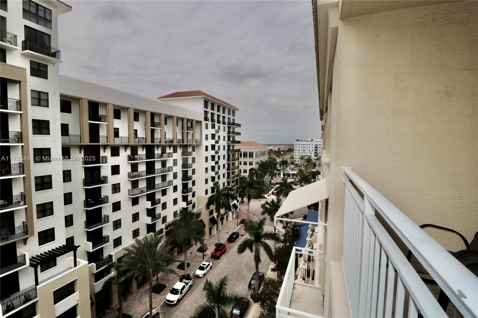 PALMETTO PLACE CONDO - Residential Lease