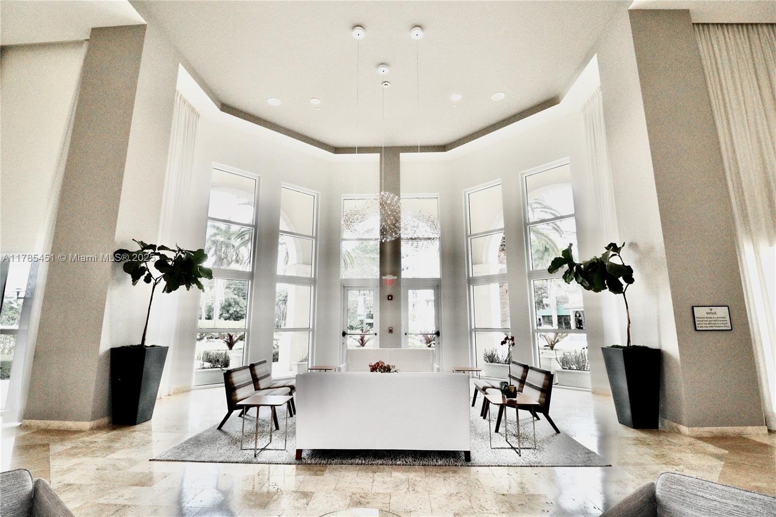 PALMETTO PLACE CONDO - Residential Lease