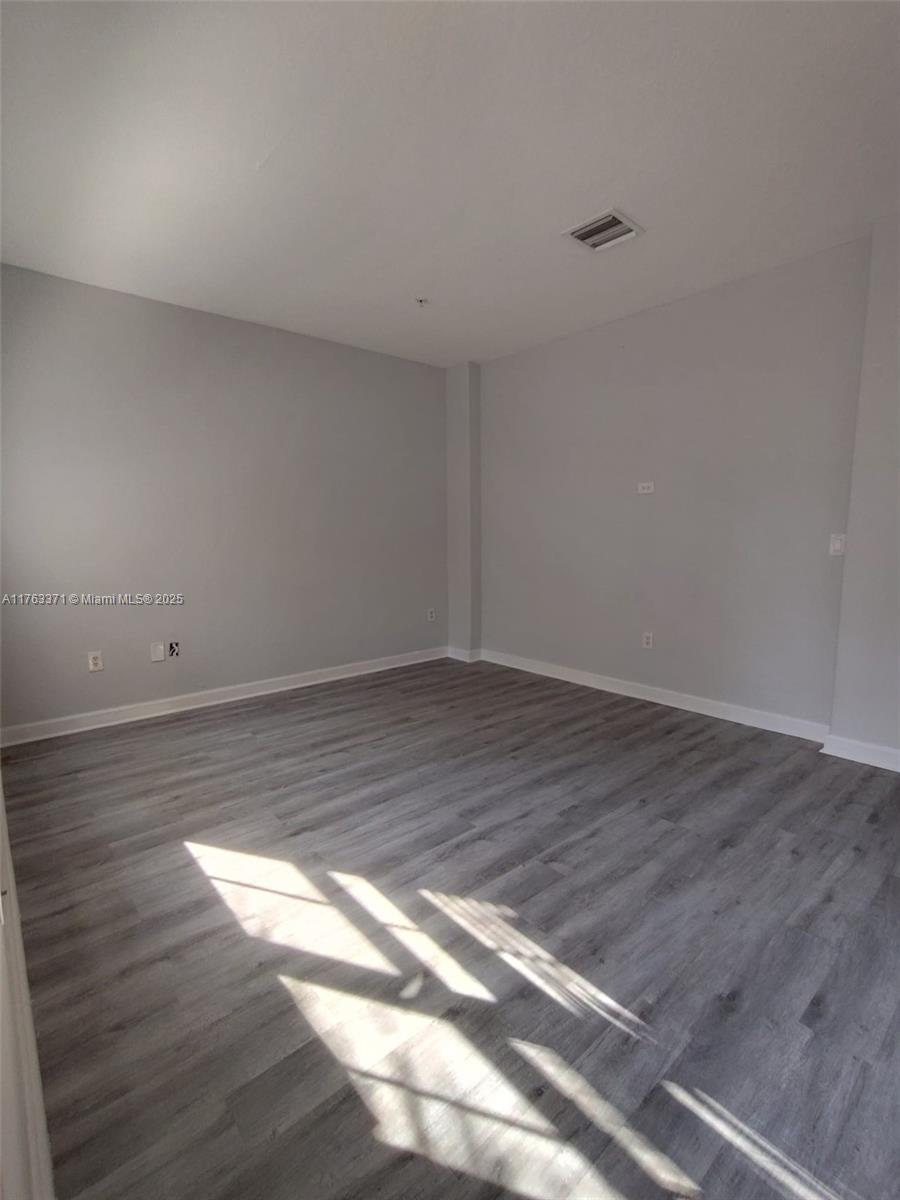 SHOMA TOWNHOMES AT ROYAL - Residential