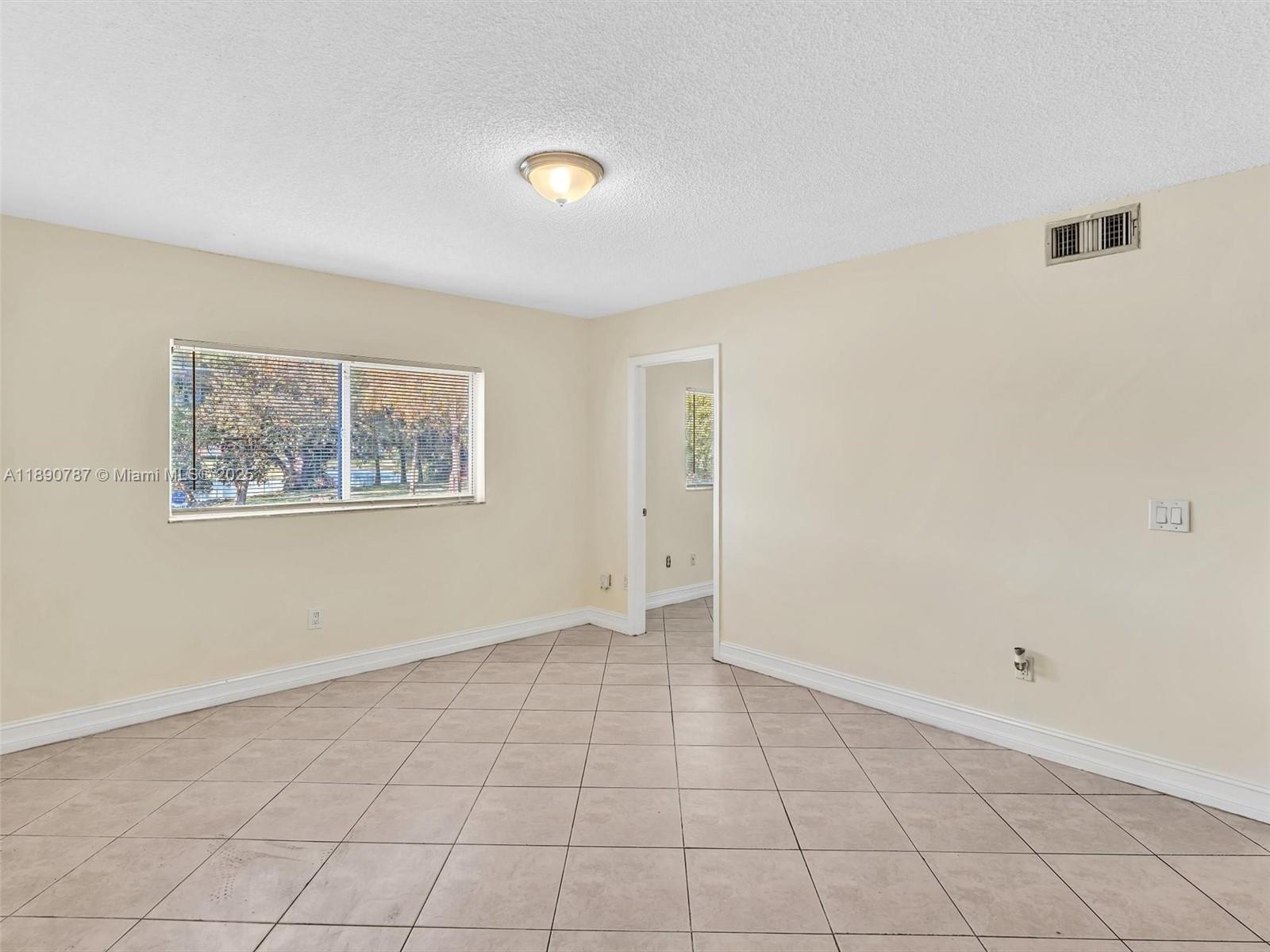 LAKEWOOD AT EMERALD HILLS - Residential Lease