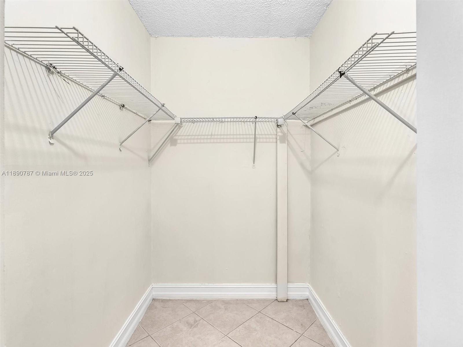 LAKEWOOD AT EMERALD HILLS - Residential Lease