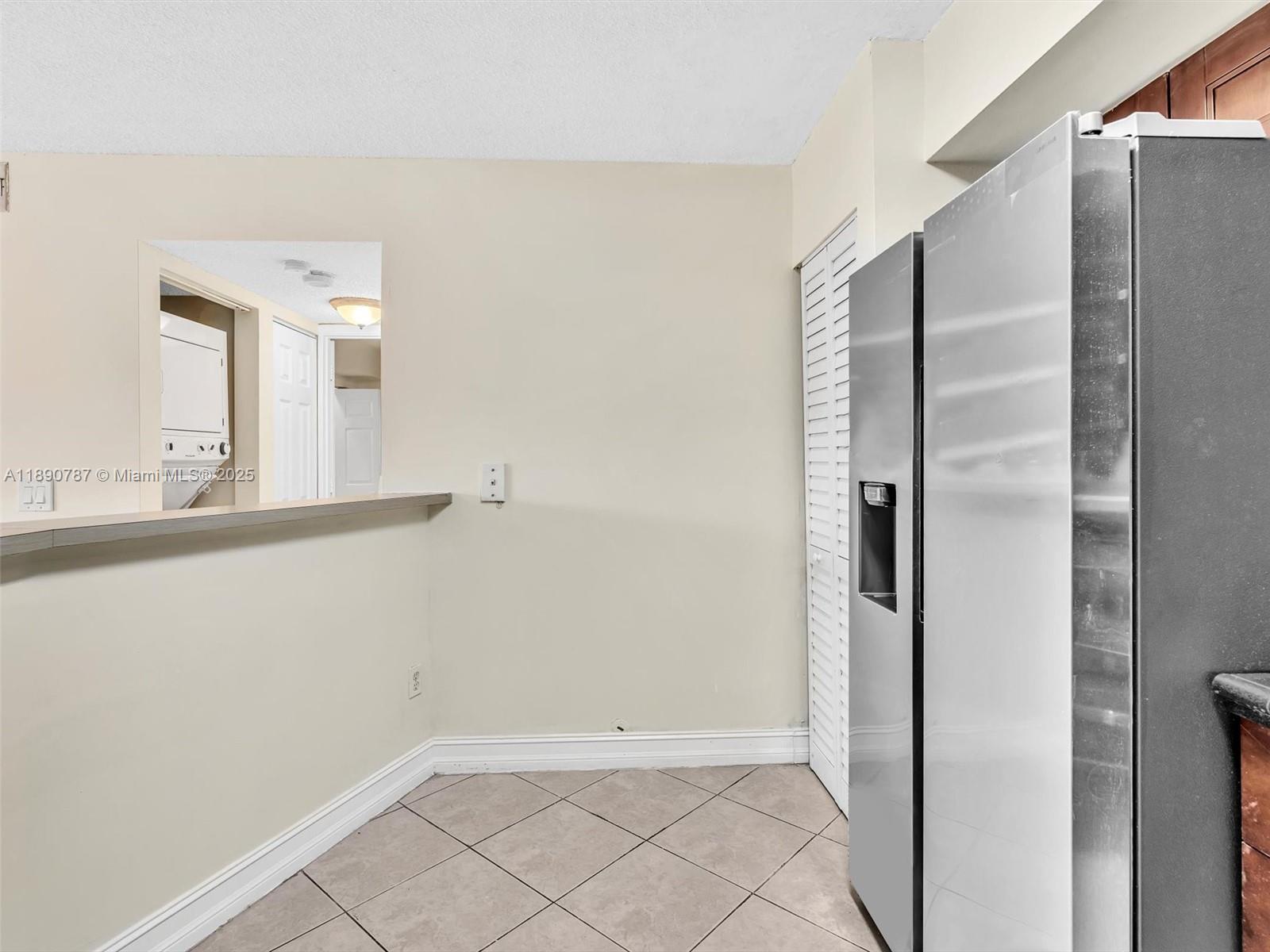 LAKEWOOD AT EMERALD HILLS - Residential Lease