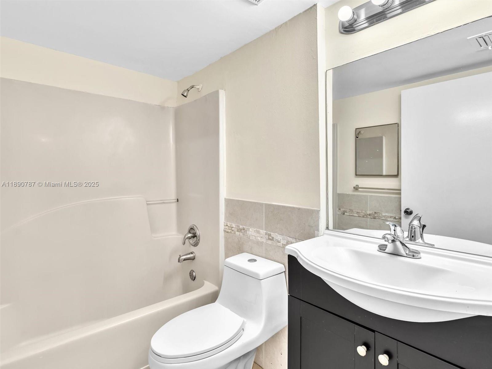 LAKEWOOD AT EMERALD HILLS - Residential Lease