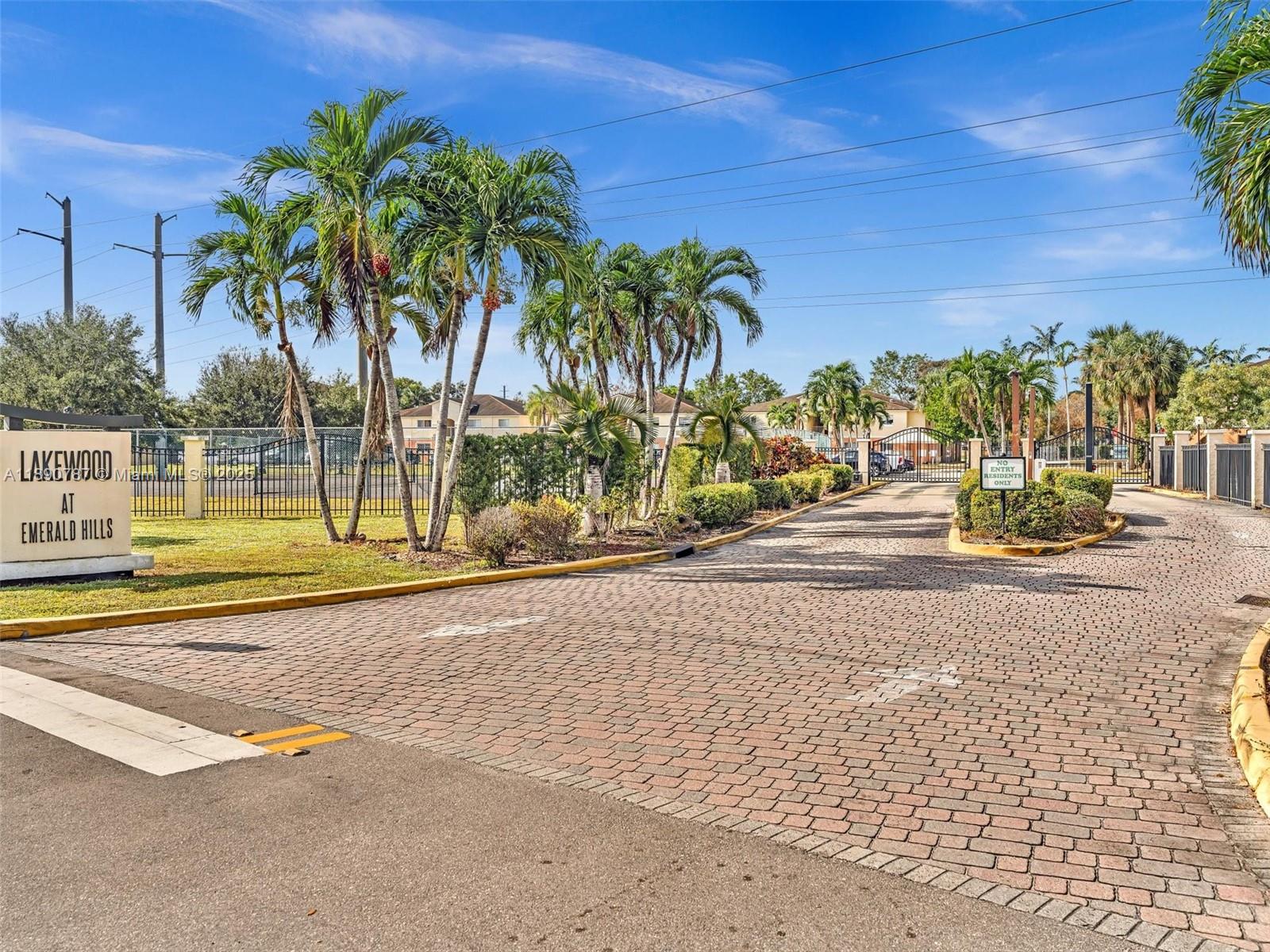 LAKEWOOD AT EMERALD HILLS - Residential Lease
