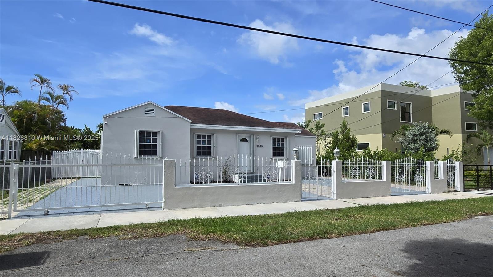 Location, location. Centrally located only blocks from Coral Gables. really quiet.neirgborhood