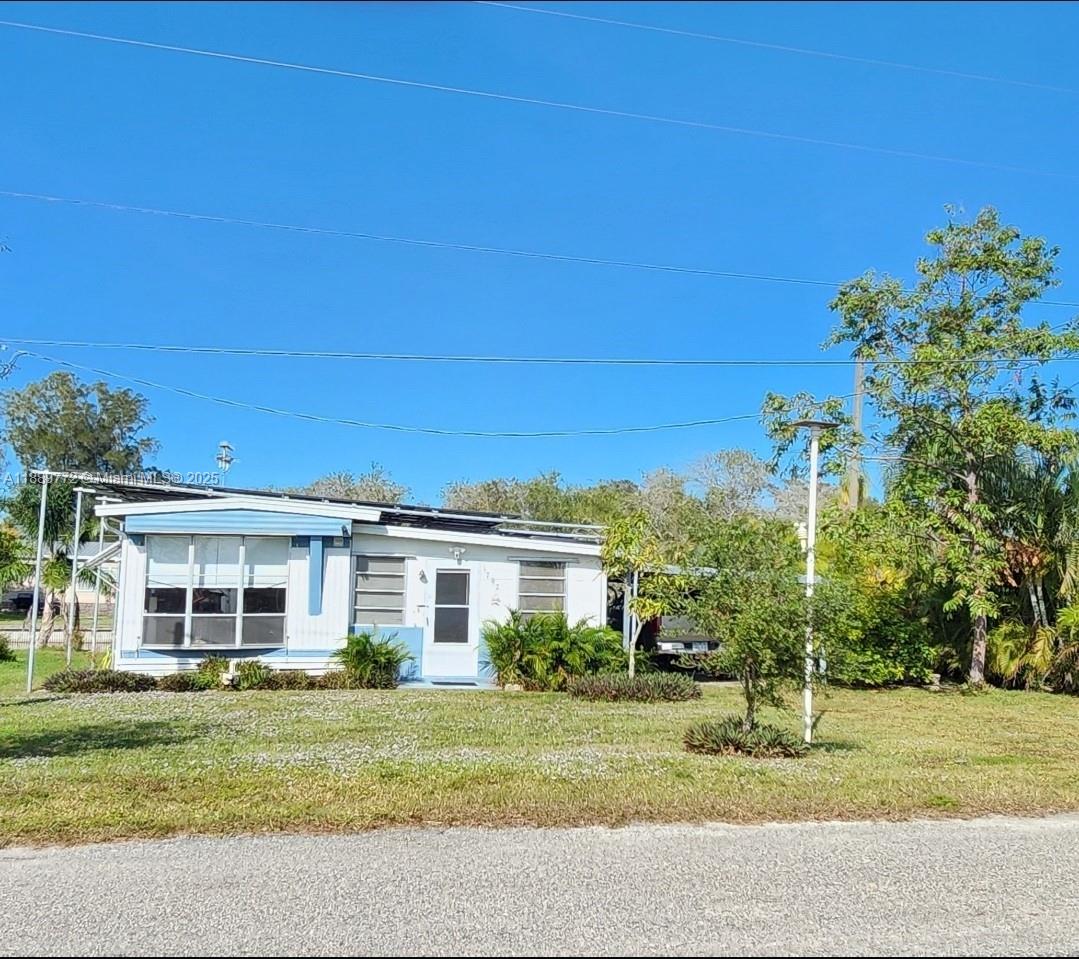 BOWDENS WATERFRONT LOTS - Residential