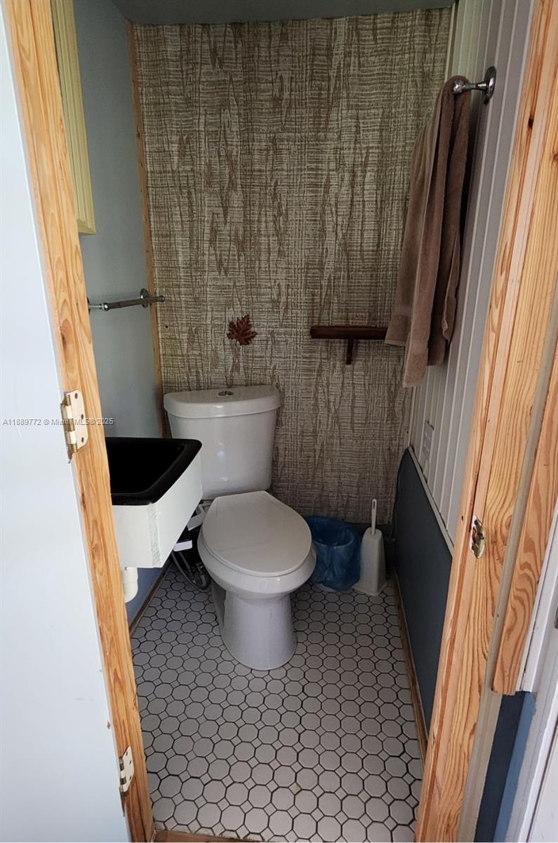 BOWDENS WATERFRONT LOTS - Residential