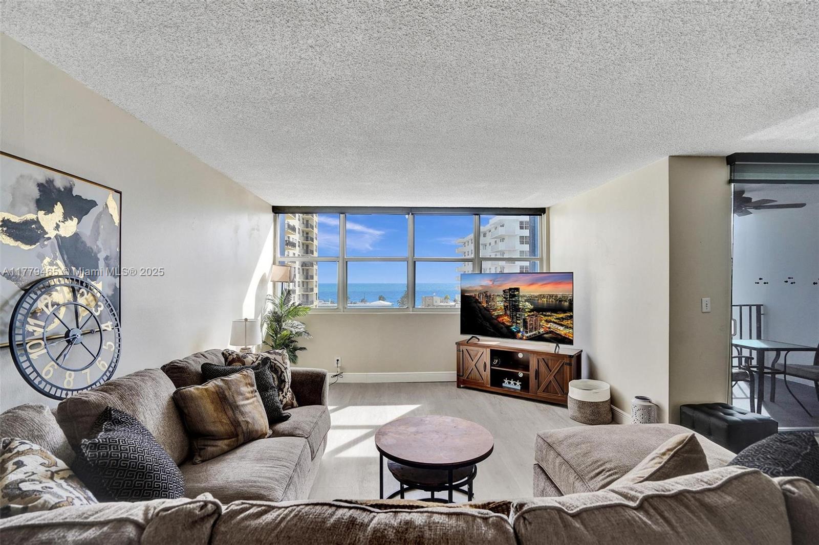 1400 S Ocean Dr 708, Hollywood, Broward County, Florida - 2 Bedrooms  
2 Bathrooms - 
