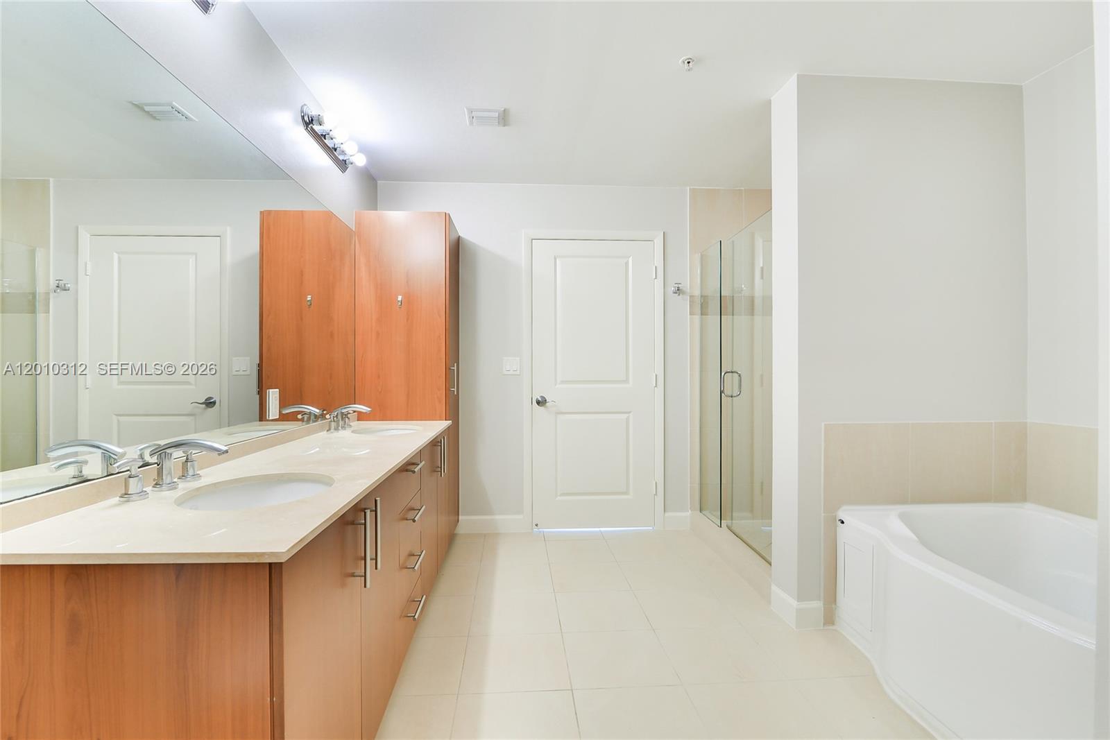 OCEAN MARINE YACHT CLUB C - Residential