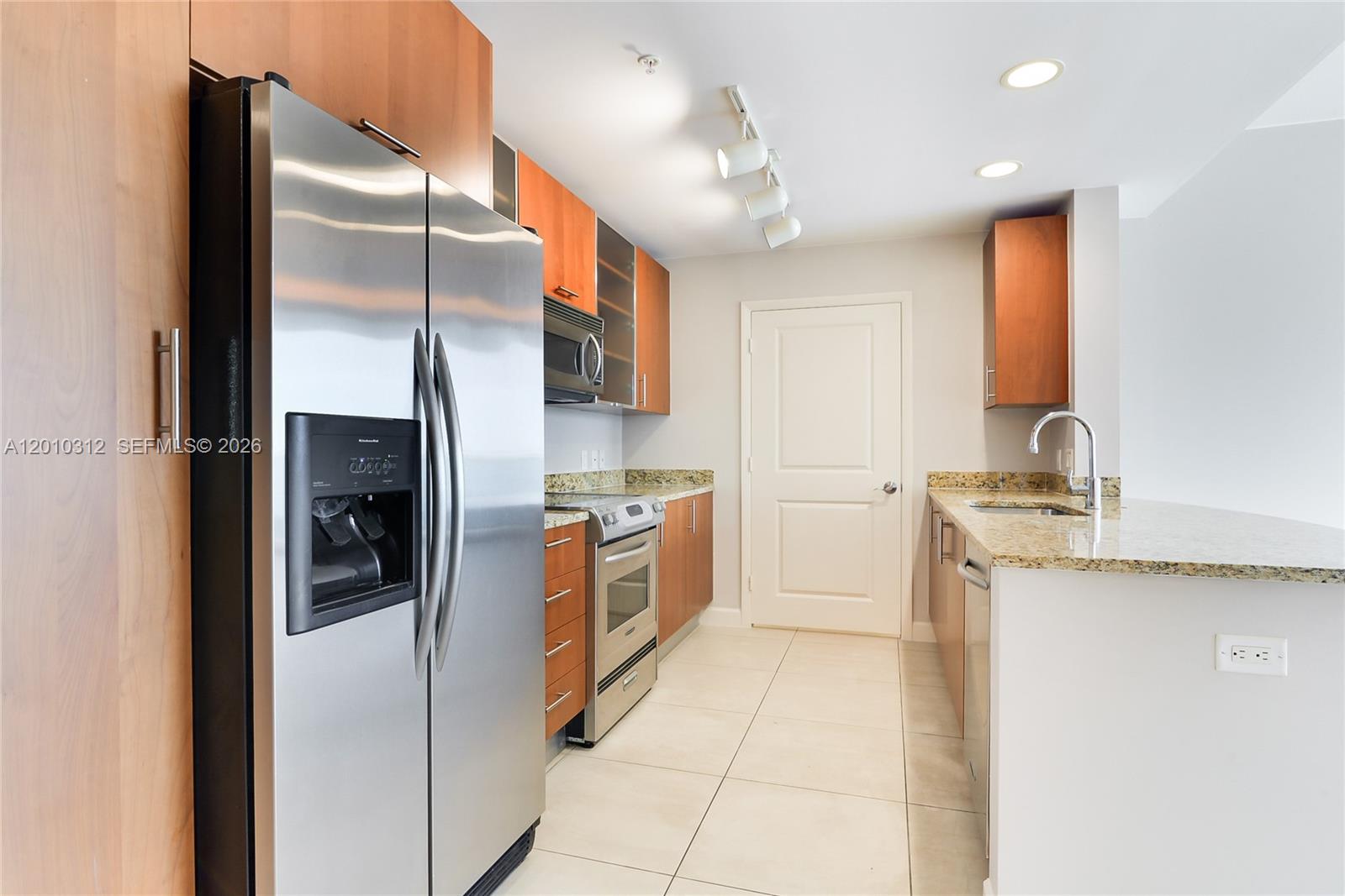 OCEAN MARINE YACHT CLUB C - Residential