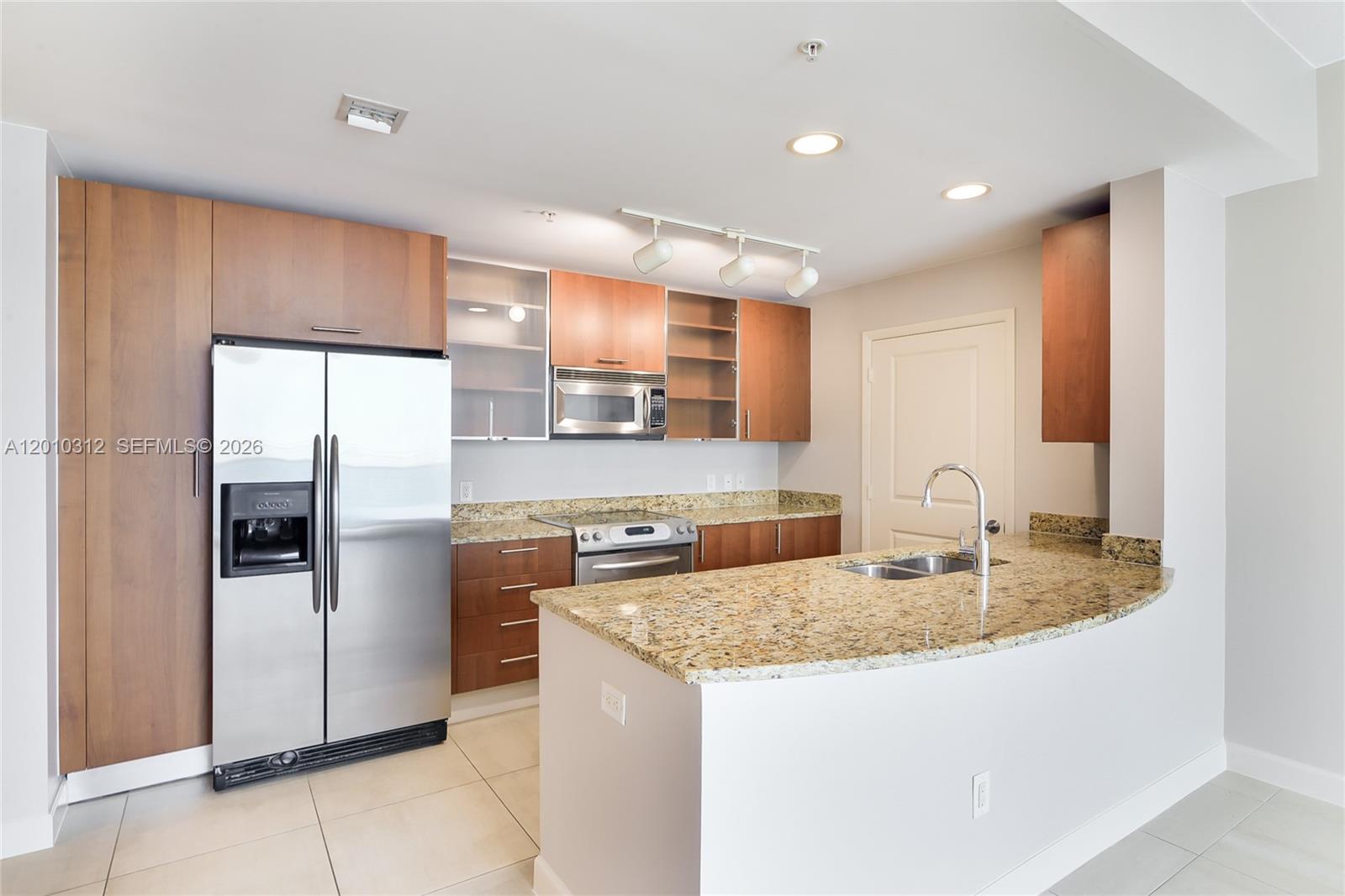 OCEAN MARINE YACHT CLUB C - Residential