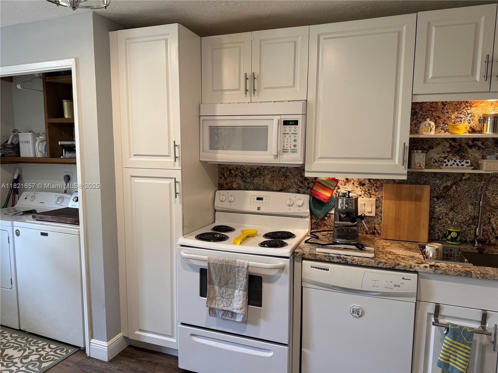 NO 7 PALM-AIRE COUNTRY CL - Residential