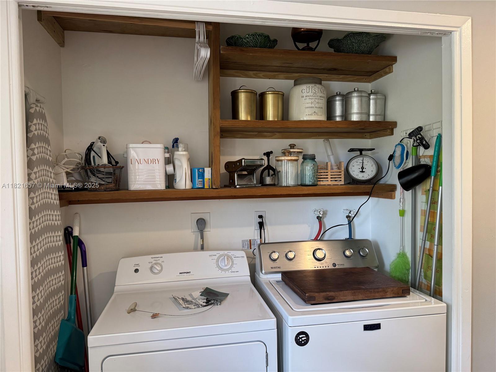 NO 7 PALM-AIRE COUNTRY CL - Residential