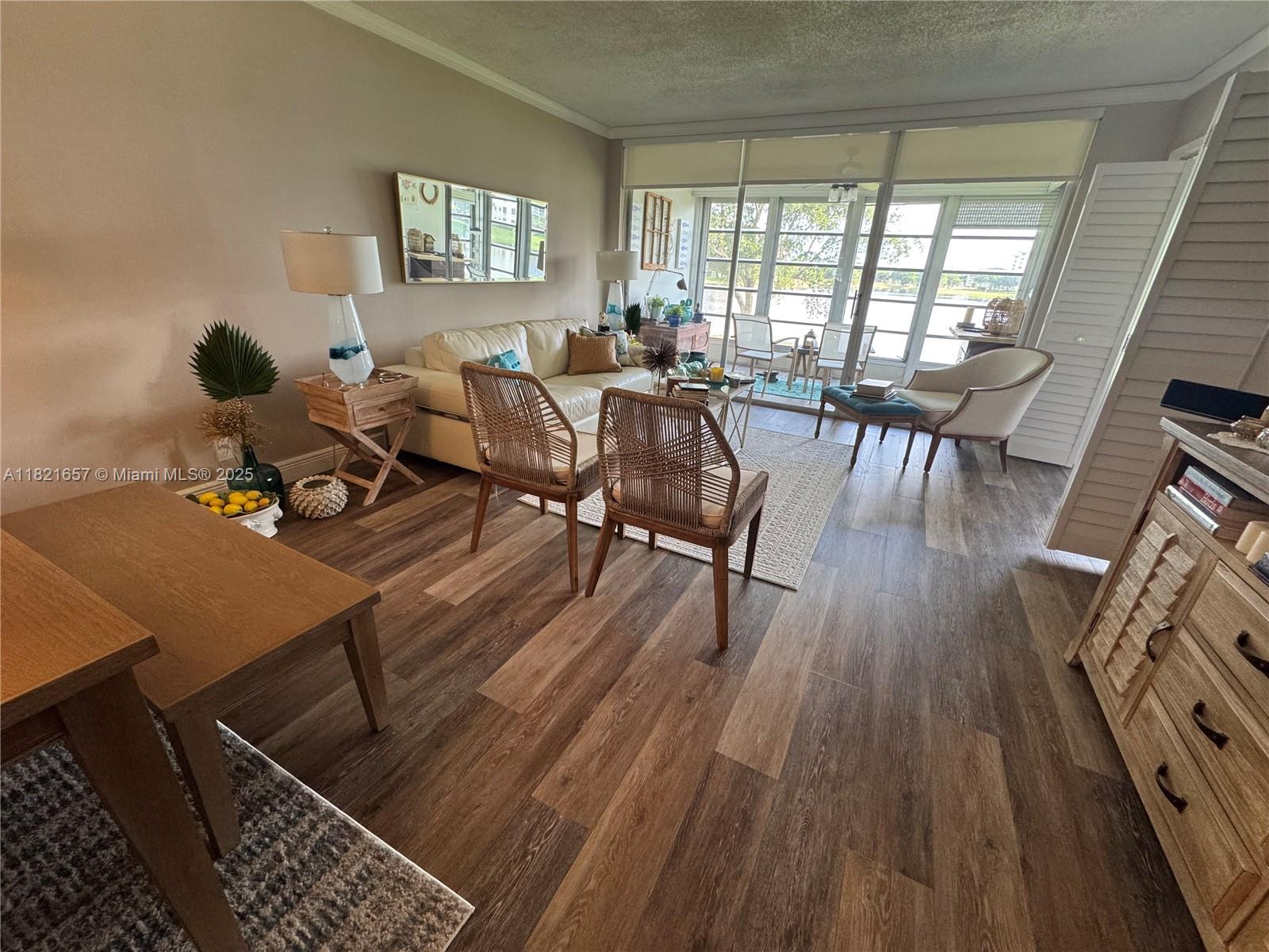 NO 7 PALM-AIRE COUNTRY CL - Residential