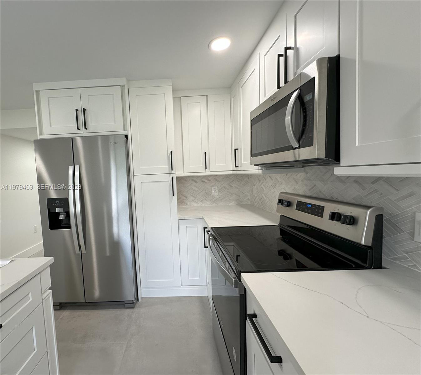 TANGERINE CONDOMINIUM SEV - Residential