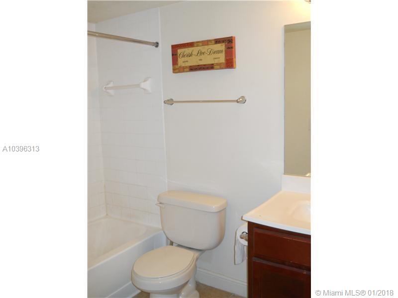 SOUTH PALM PLACE CONDO - Residential Lease