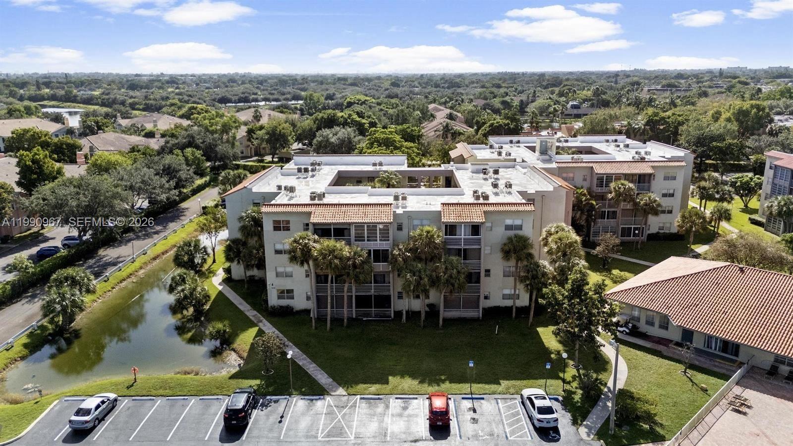 COURTYARDS OF BROWARD CON - Residential