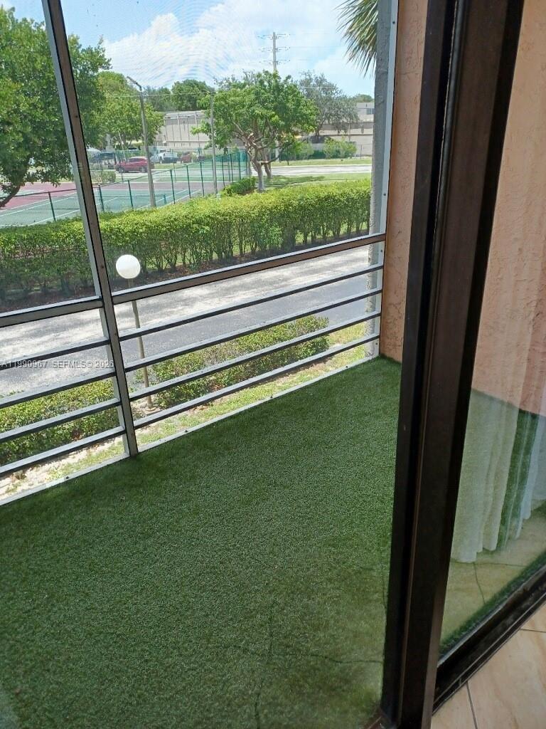 COURTYARDS OF BROWARD CON - Residential