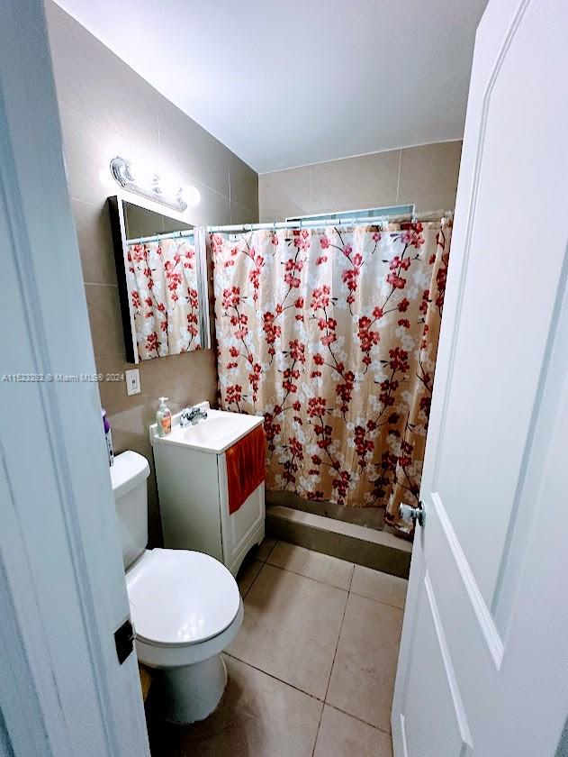 BISCAYNE VILLAGE HEIGHTS - Residential