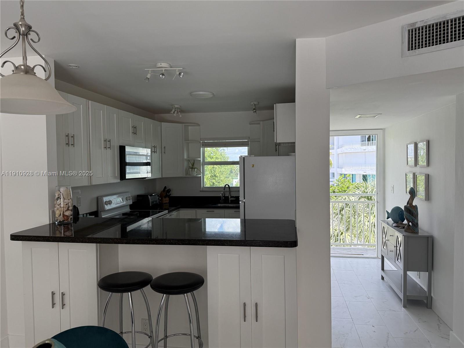 JADE BEACH VILLAS CONDO - Residential Lease