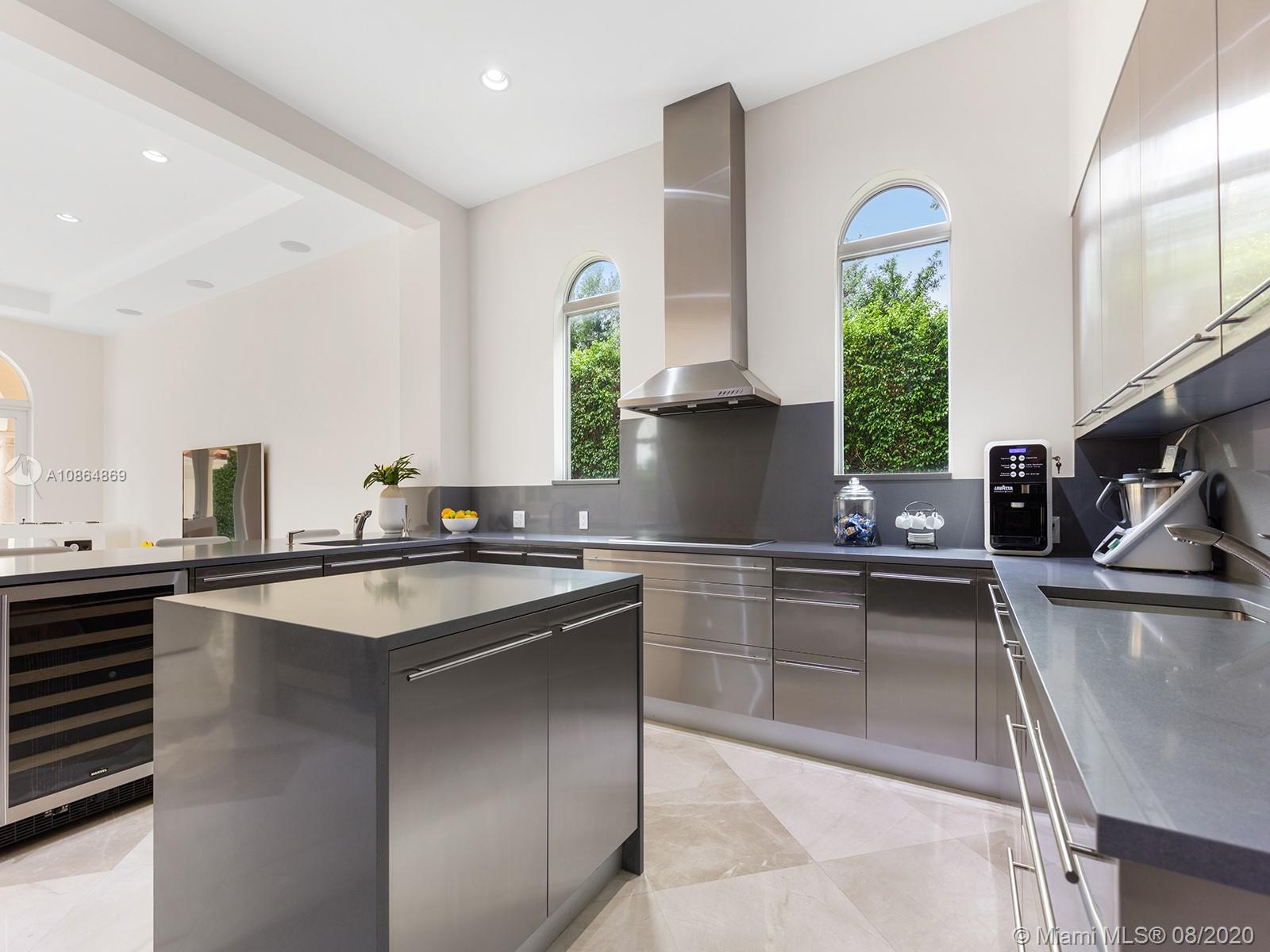 BAY HARBOR ISLAND - Residential