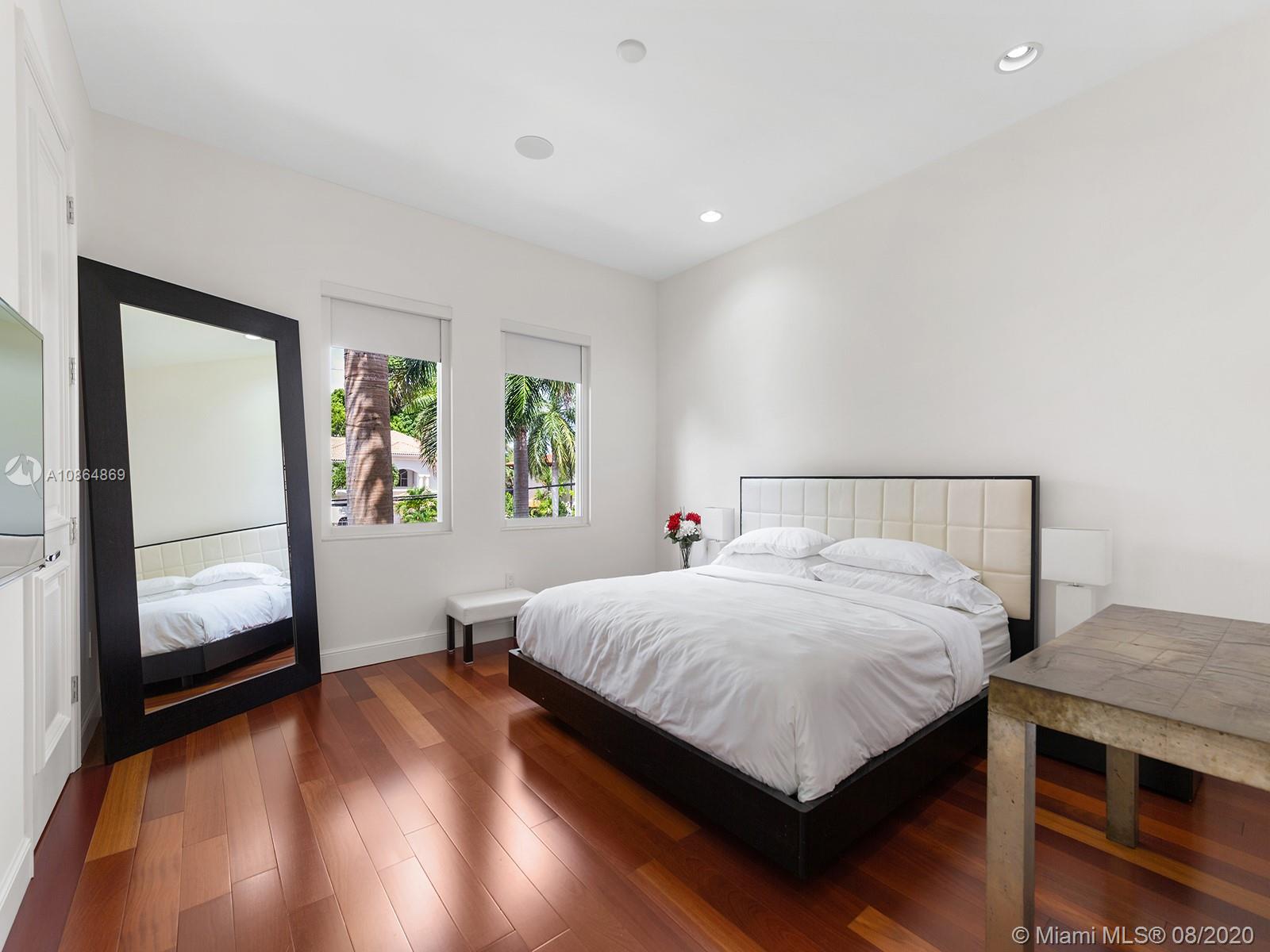 BAY HARBOR ISLAND - Residential